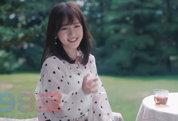 Ngày đầu đóng phim em còn ngại, nhưng em xinh vcl